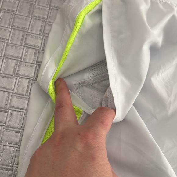 Under Armour Men's Launch Stretch Woven 7-inch Shorts size xl - Picture 8 of 12